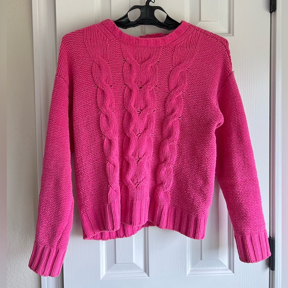American Eagle women’s hot pink sweater size XS